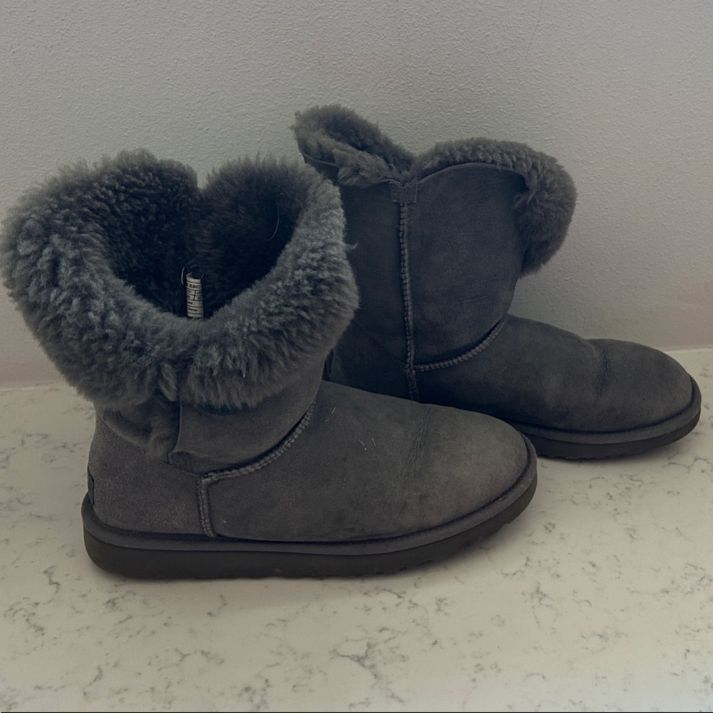 Ugg Gray Shearling Winter Boots - image 4